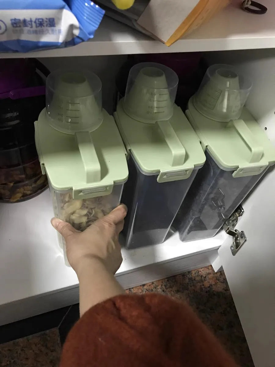 Dog Food Box Cat Food Storage Cat Feeder Bucket Pet Feed Container Food Storage Barrel Pet Food Container Airtight Sealing Box