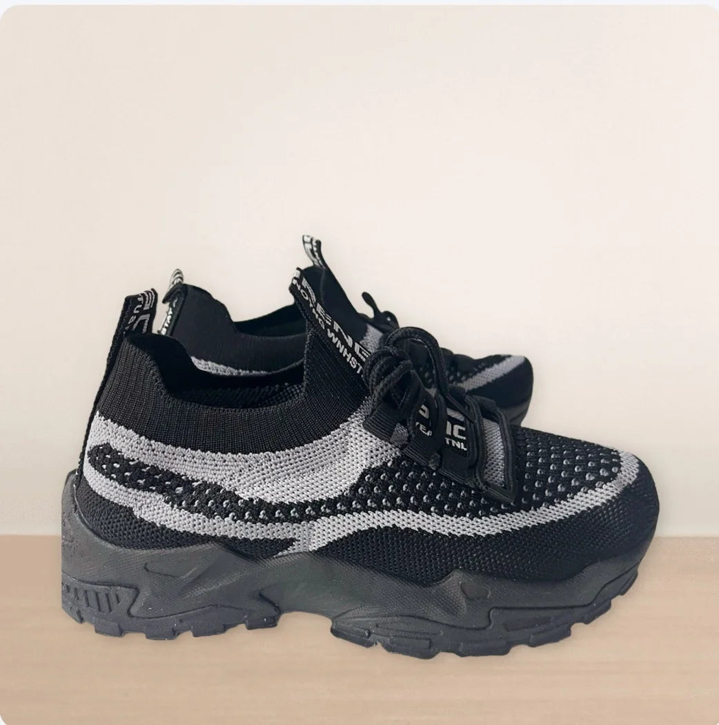 Women's Sneakers 2025 New Spring and Summer Fashion Versatile Soft Sole Lightweight Casual Running Shoes for Children