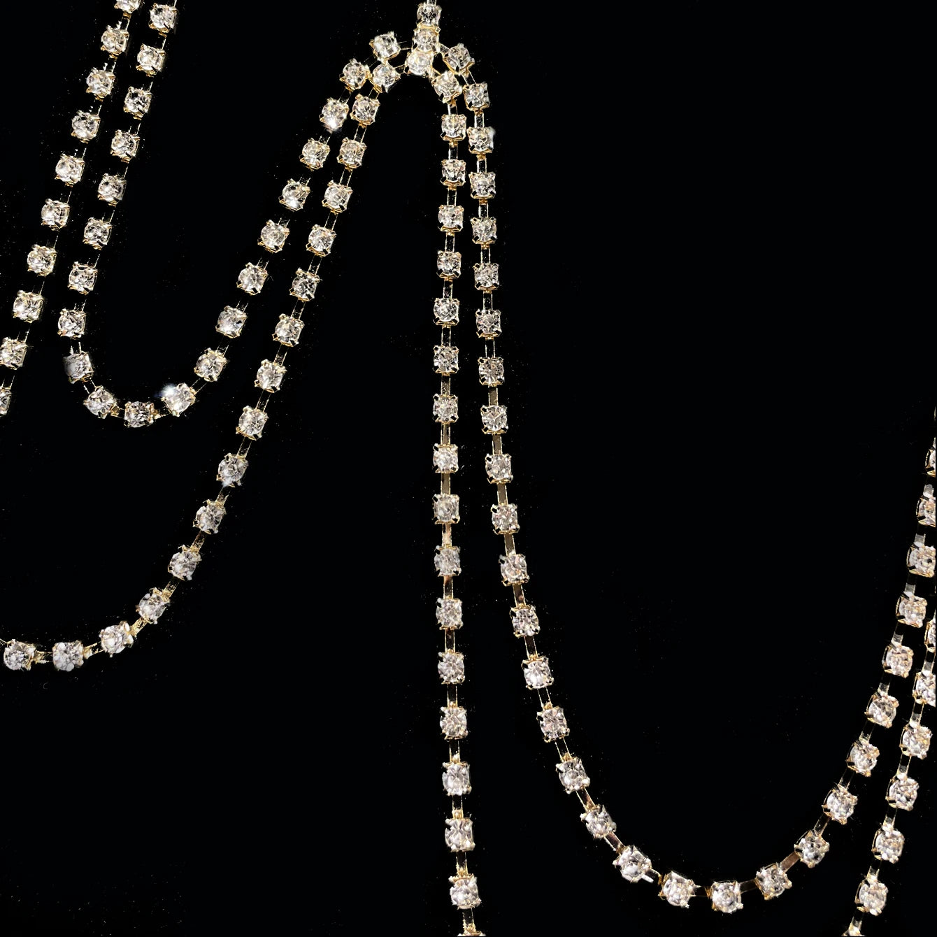 Light luxury dress accessories, tassel shoulder chain, fashionable and versatile body chain, niche high-end sense, temperament a