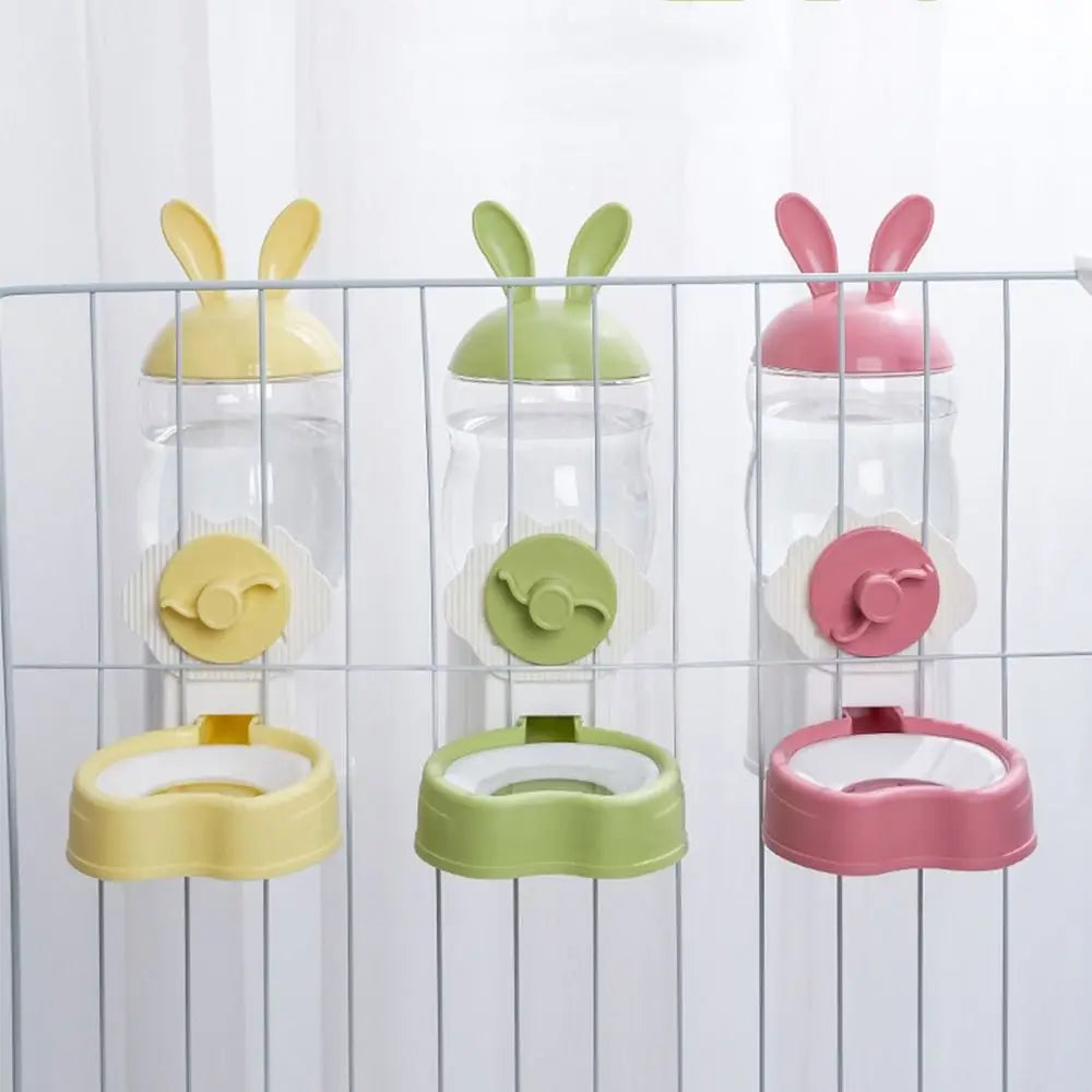 Portable Water Drinking Dispenser Large Capacity Durable Automatic Water Drinker Smooth Surface 800ml Pet Water Dispenser