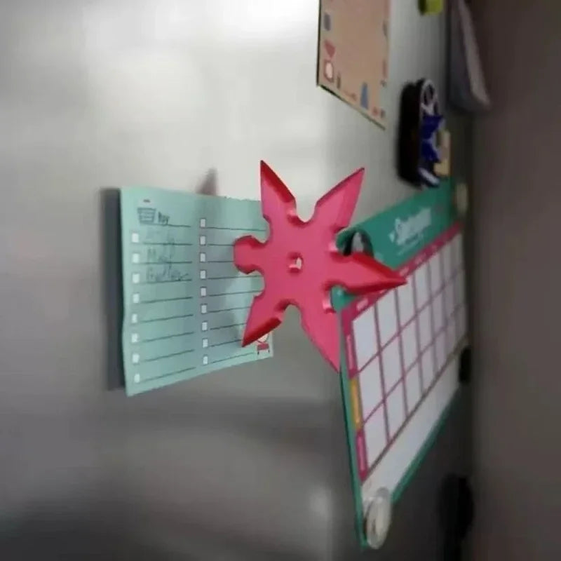 Funny Knife Magnetic Fridge Stickers, 3D Fun Axe Fridge Magnet, Novelty Home Decor Gifts, Eye-Catching Fridge For Iron Surface