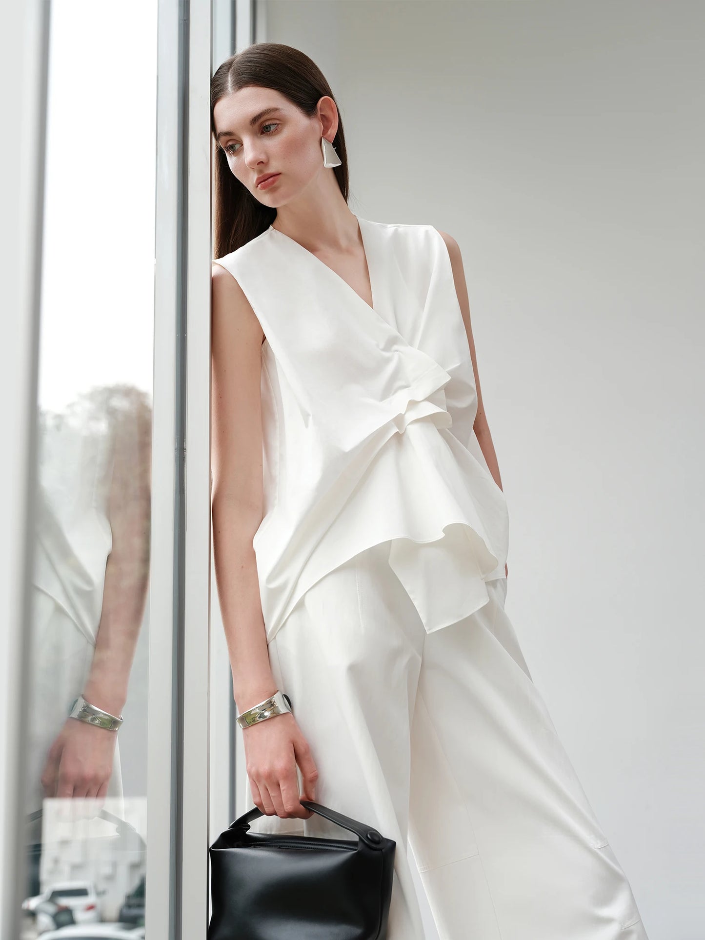 FSLE【Premium Series】2025 Summer Women's Textured Sleeveless Blouse - Crinkle Weave & Relaxed Fit with Artisan Detailing
