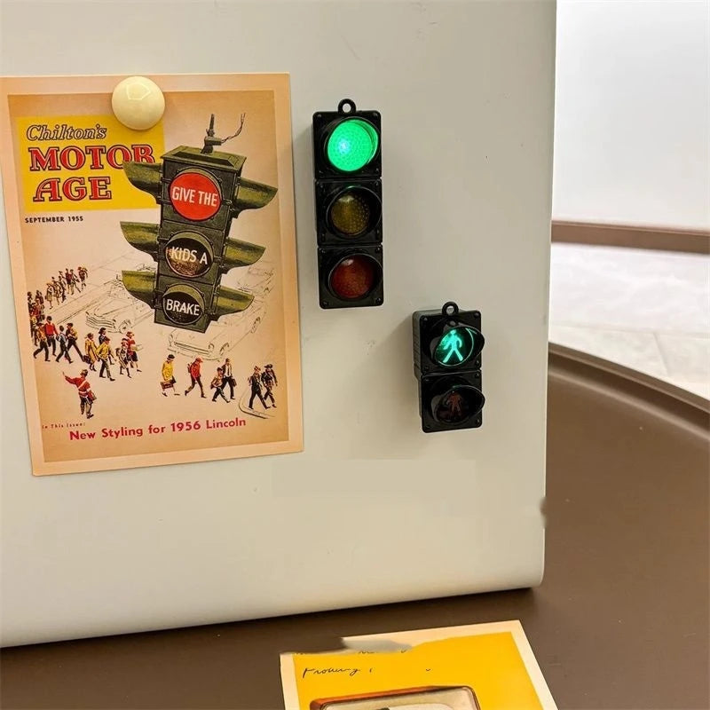 Miniature Simulation Traffic Light Fridge Magnet - Creative Home Decor Refrigerator Door Sticker With Lighting Feature