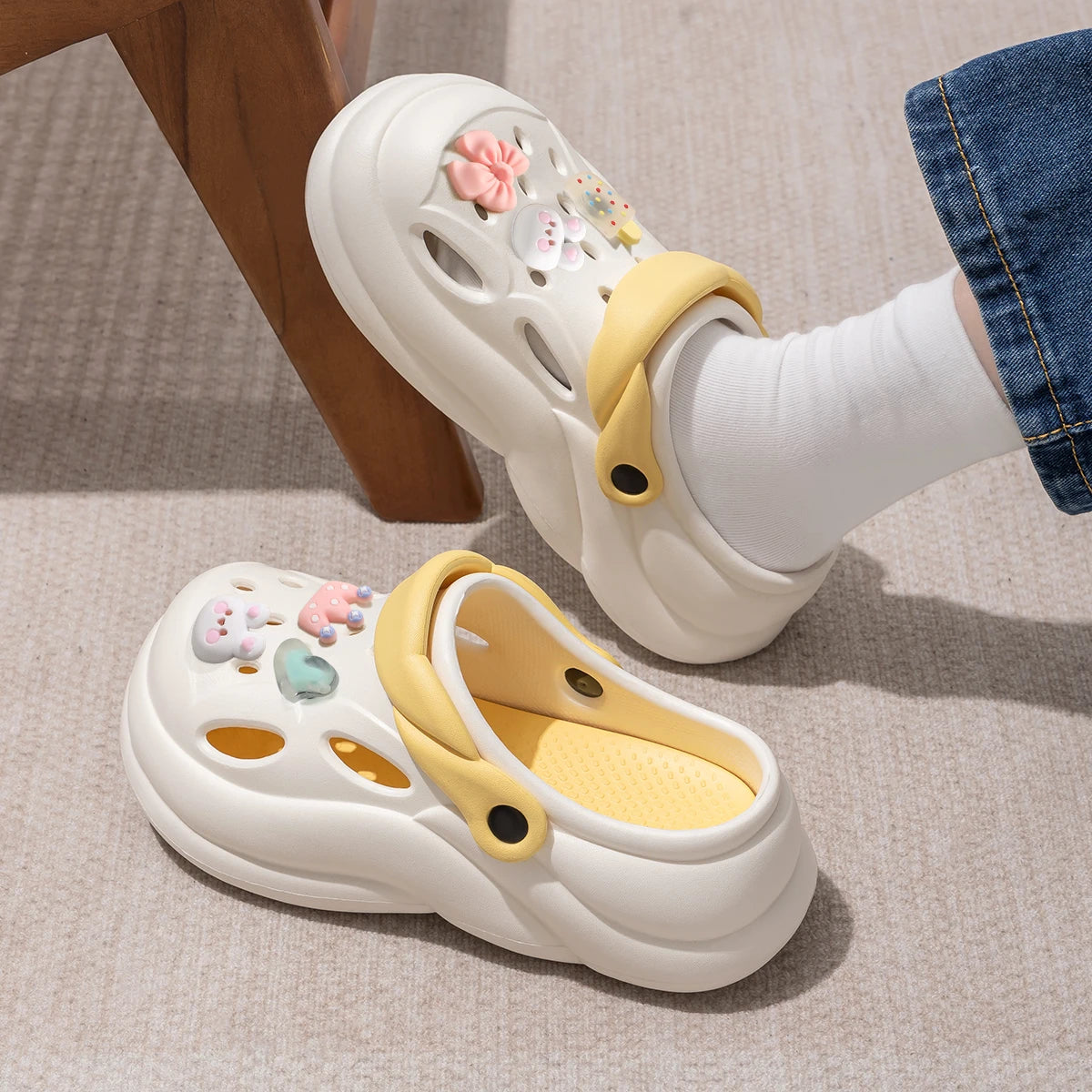 Women Thick Bottom Hole Shoes Summer Beach Platform Sandals Fashion Comfortable Indoor Outdoor Slippers