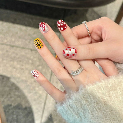 Handmade Press on Nails Cute Short Round False Nails Women Full Cover Wearable Ins Simple Hand-painted Pattern Fake Nail Tips
