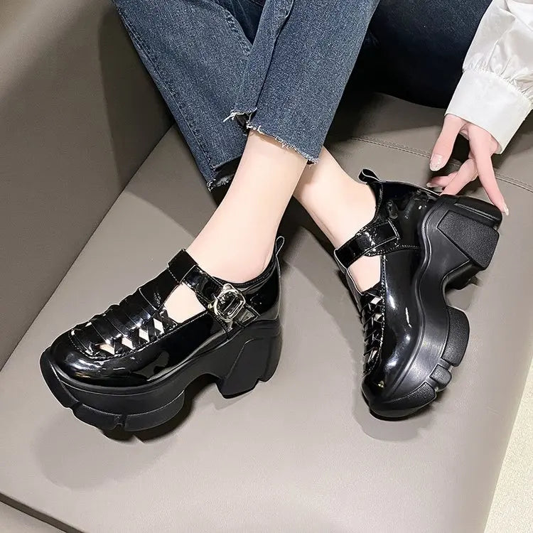 Fashion Brand High Heels Shoes Beach Slippers Chunky Sandals Designer Women Platform Shoes 2025 Summer New Pumps Women Sandals