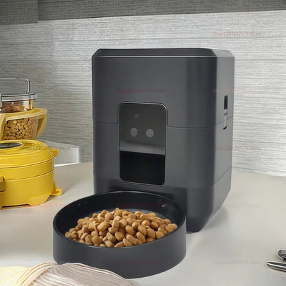 Smart Pet Feeder 2L Automatic Wifi Enabled Dry Food Dispenser for Cat Dog Home Use App Control Pet Supplies Auto Feeding System.