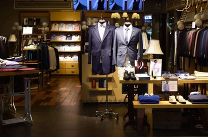 Tailored Three-piece Suit Men‘s Designer Clothe Formal Jacket with Peak Lapel for Celebrities Customized on Demand Men Clothing