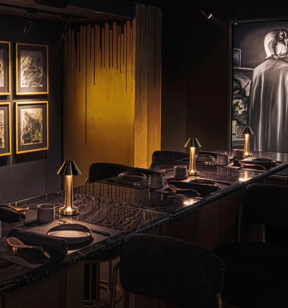 LED Table Light Metal Touch Desktop Decorative Lamp Rechargeable Night Lights For Bar Coffee Table Restaurant Decoration Light