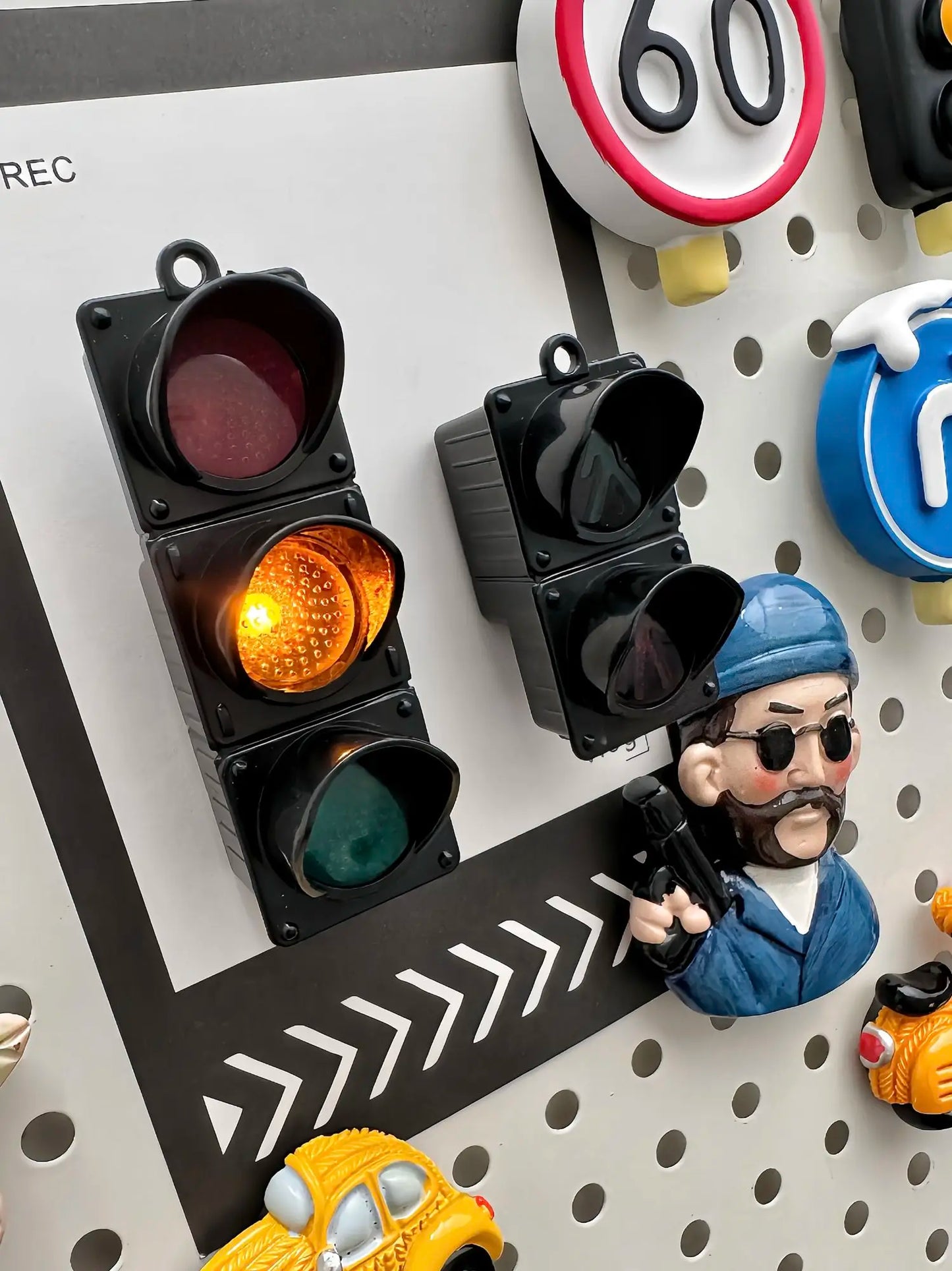 INS Glowing Magnetic Fridge Stickers Light Traffic Light Luminous Light Box Creative Refrigerator Sticker Magnets Home Decor