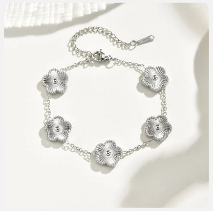 Vnox Stainless Steel Colorful Clover Cute Hand Bracelet For Woman Fashion Five Leaf Flower Lucky Jewelry Accessories Gift To Her