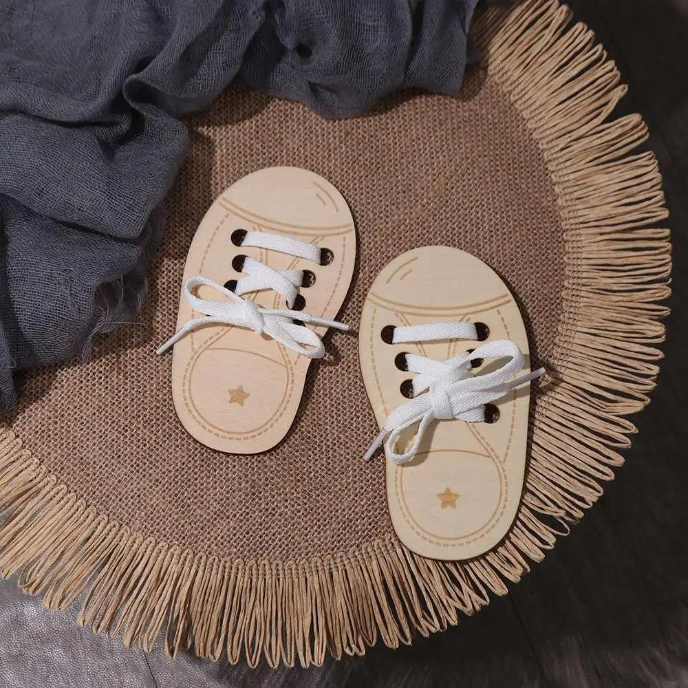 Teaching Tie Shoelaces Wooden Lacing Shoe Toy Tying Shoelaces Boards Learn to Tie Laces Toy Montessori Educational Toy