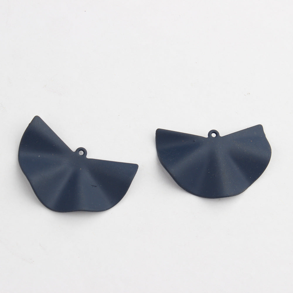 Unique Design Zinc Alloy Charms in Half-moon Shape for Handmade Crafts