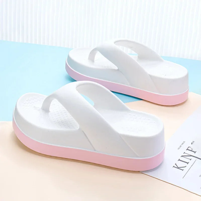 Woman flip flops Popular Design Shoes 2025 trend Casual Platform Sandals non-slip Outdoor slippers Unique features Flat sandals