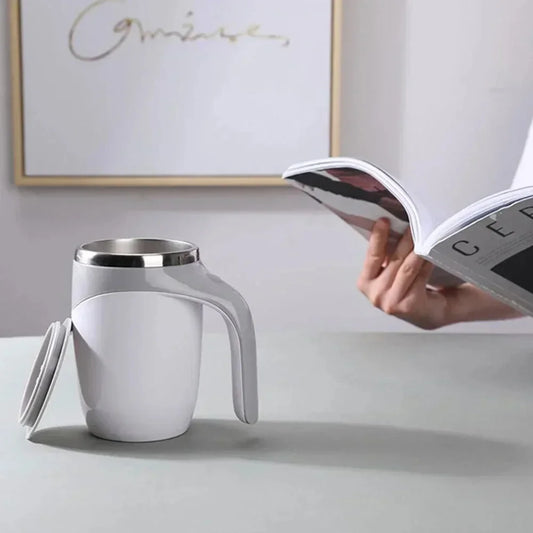 Self mixing mug: a self mixing coffee cup, a rotating home office travel mixing cup, used for mixing coffee, chocolate, etc