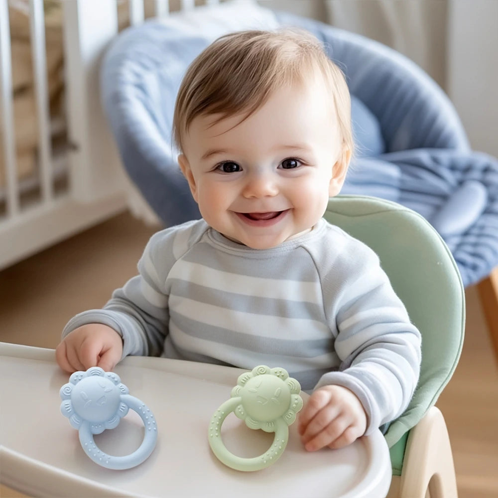 Baby Toys Silicone Teether Food Grade Rattle Toys Baby 0-12 Months Sensory Toys Silicone Lion Hand Bell Silicone Teething Rattle