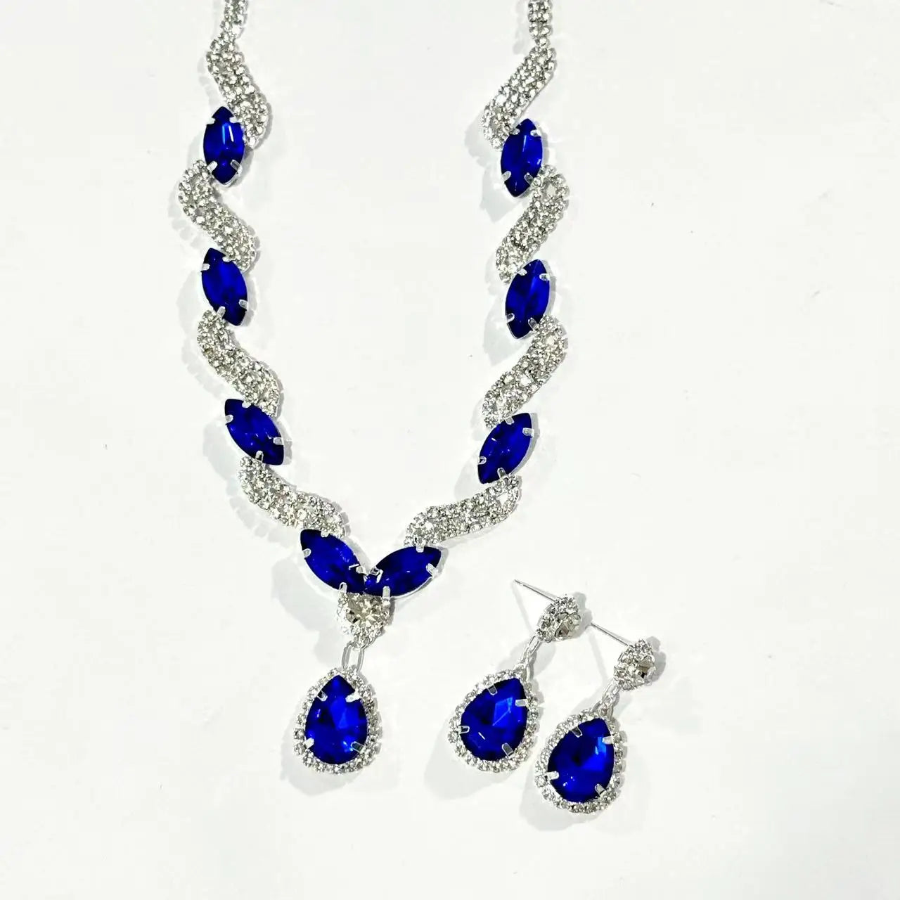 European and American 2-piece Bridal Jewelry Necklace Earrings Jewelry Set Banquet Dress Set Chain Fashion Versatile Accessories