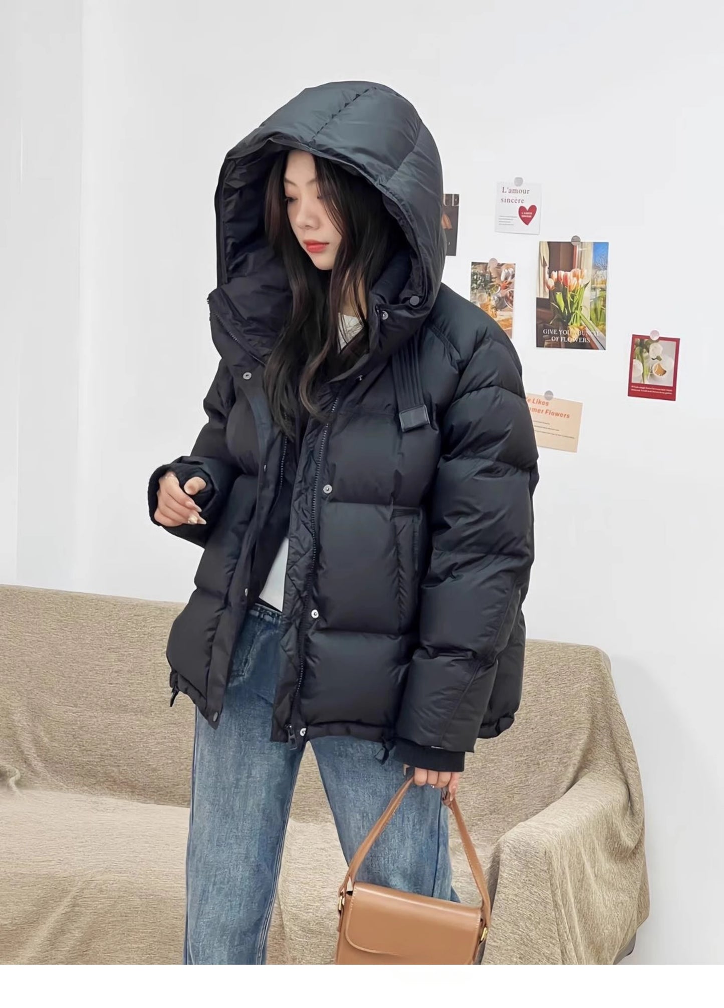 2025 New Women's Hooded Down Jacket 90% Duck Down Thickened Short Down Jacket Casual Versatile Fashion Cuffs Label Warm Coat