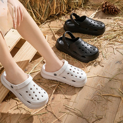 Women Clogs 2024 New Arrival Thick Platform Sandals Comfortable Fashion Slippers Summer Beach Slides