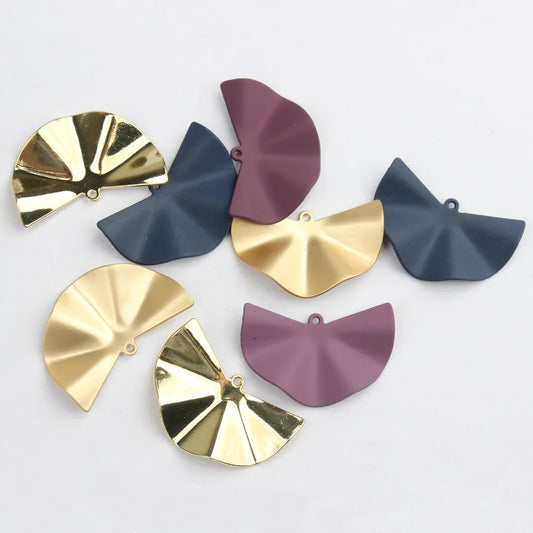 Unique Design Zinc Alloy Charms in Half-moon Shape for Handmade Crafts