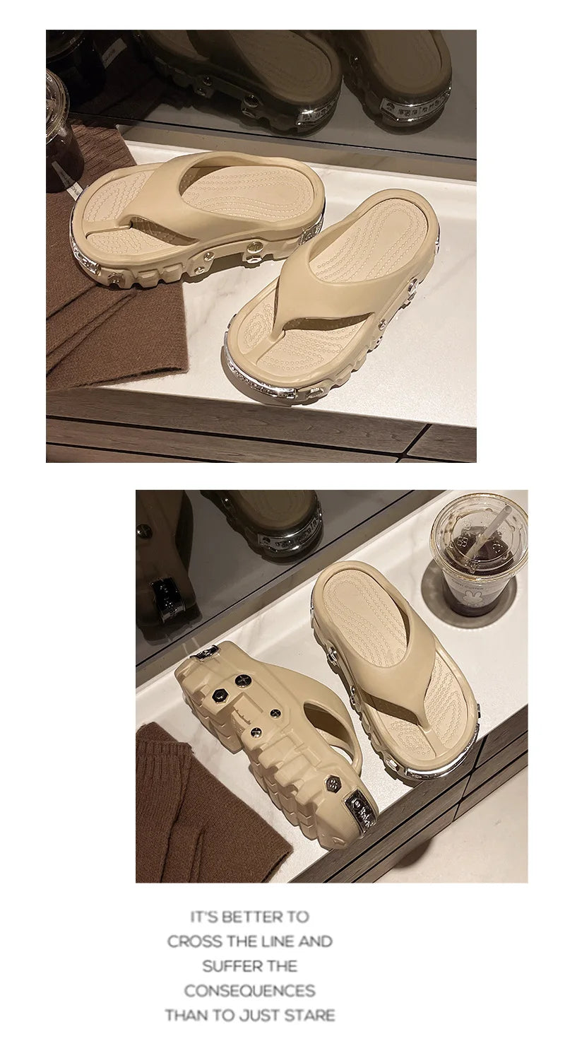 Woman flip flops Punk Design Shoes 2025 trend Casual Platform Sandals non-slip Outdoor slippers Unique features Flat Slides