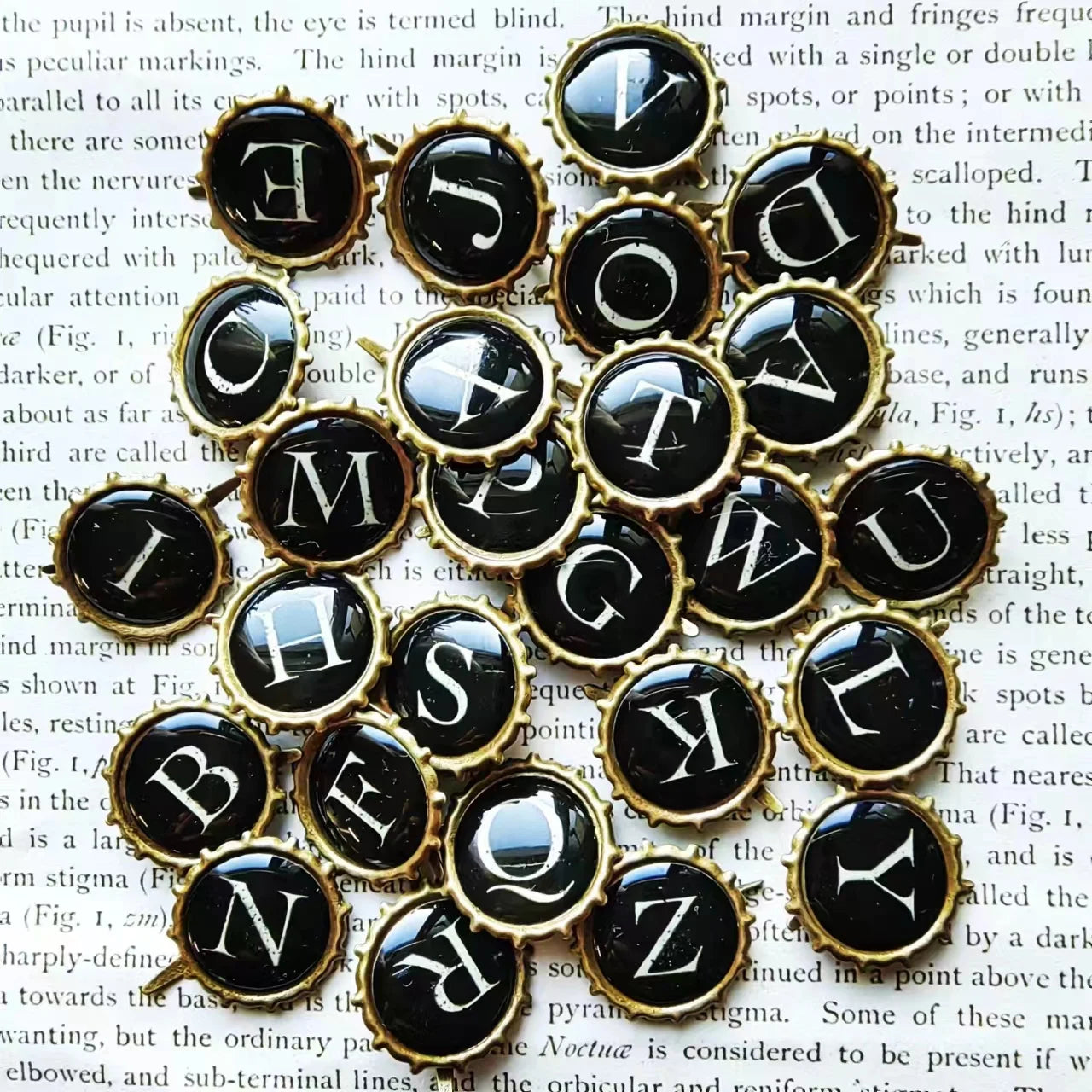 [MET004] 22-26pics Mixed Printing Metal Retro Brads for Scrapbooking Embellishment Decorative Beads Clothes Handmade Crafts