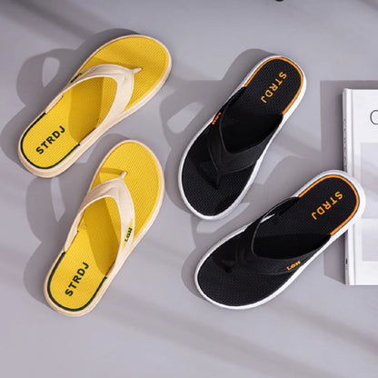 Men's Summer Flip-flops with Anti-odor and Anti-slip Features As Well As Fashionable Super Soft-soled and Trendybeach Flip-flops
