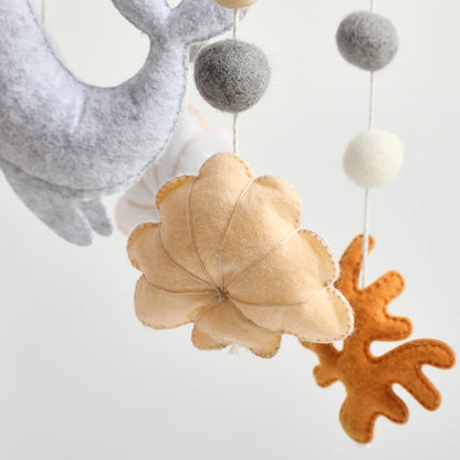 Baby Crib Mobiles Rattle Toy 0-12Months Soft Felt Whale Ball Bed Bell Newborn Music Box Bed Bell Crib Hanging Toys Infant Toys