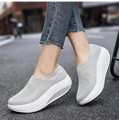 2024 Sneakers Shoes Women Footwear Platform Sneakers Trainers Shoes Ladies Loafers Chunky Sneakers Slip On Mujer Shoes Woman