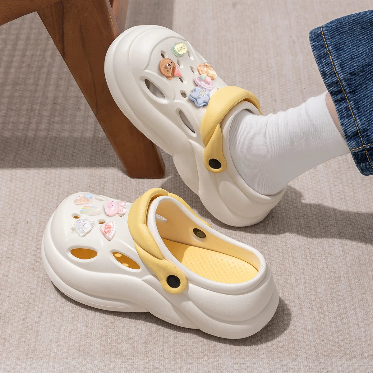 Women Thick Bottom Hole Shoes Summer Beach Platform Sandals Fashion Comfortable Indoor Outdoor Slippers